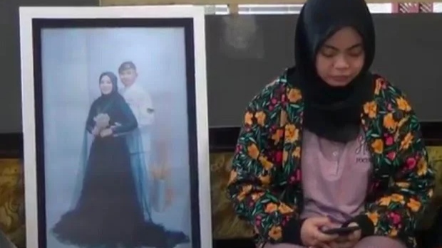 Istri Serda Pandu Menangis Dengar Oksigen Habis, Berharap Suami dan Kru KRI Nanggala-402 Selamat