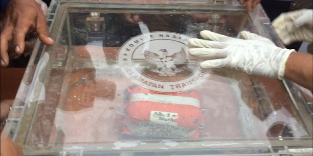 Kotak Hitam SJ-182 Ditemukan, Hadi Tjahjanto: Terima Kasih Tim Penyelam TNI AL