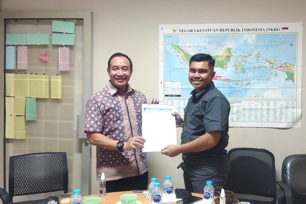 Muhammad Andri Terima SK Karang Taruna Riau dari Ketua Umum PNKT