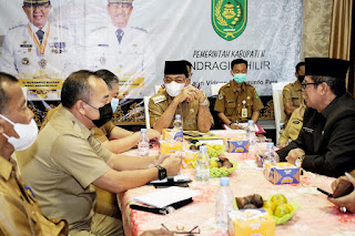 Bupati Wardan Ikut Rakoor Evaluasi APBD Tahun Anggaran 2021 Secara Virtual