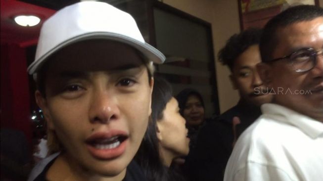 Ikut ke Tahanan Polres Jaksel, Dimana Bayi Nikita Mirzani Tidur?