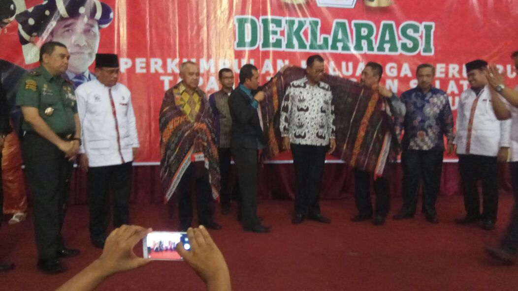 Gubri dan Bupati Rohil Hadiri Pengukuhan PKS Tabas Riau