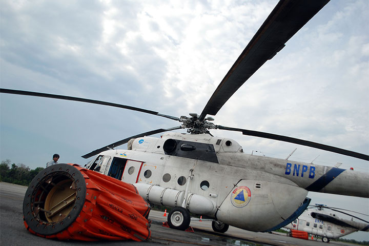 Satgas Karhutla 'Parkir' Lima Helikopter Pengebom Air