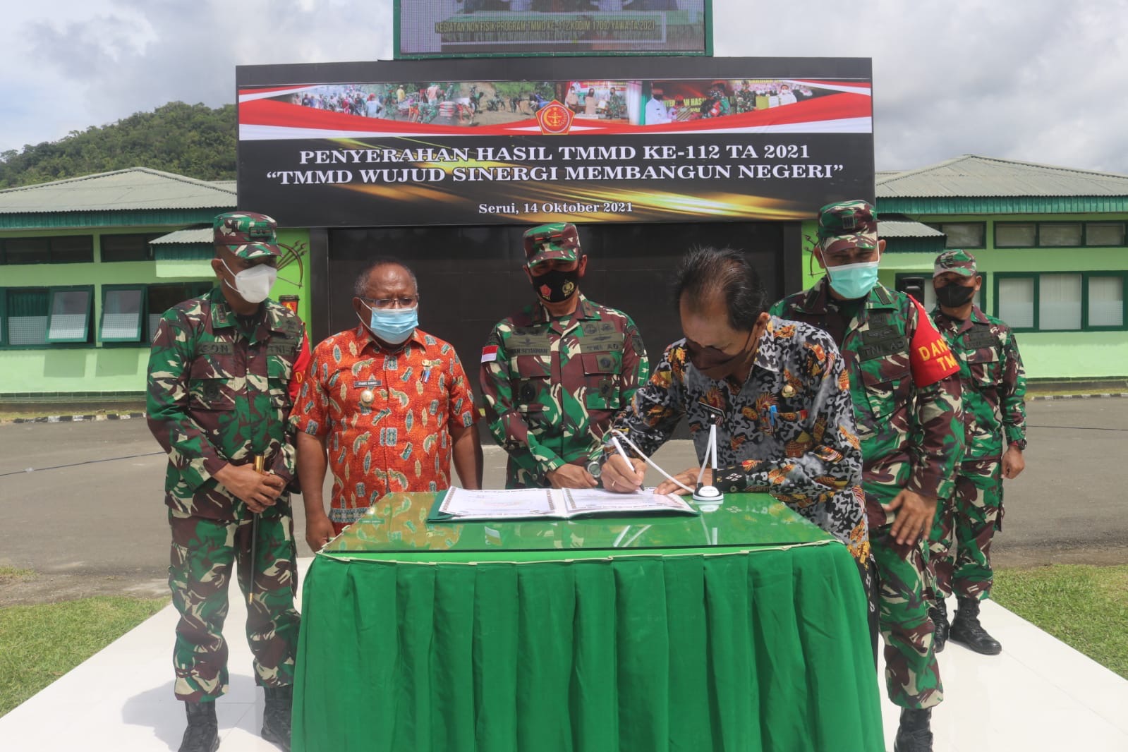 Tuntas Tepat Waktu, Program TMMD Ke-112 di Wilayah Kodam XVII/Cenderawasih Secara Resmi Ditutup