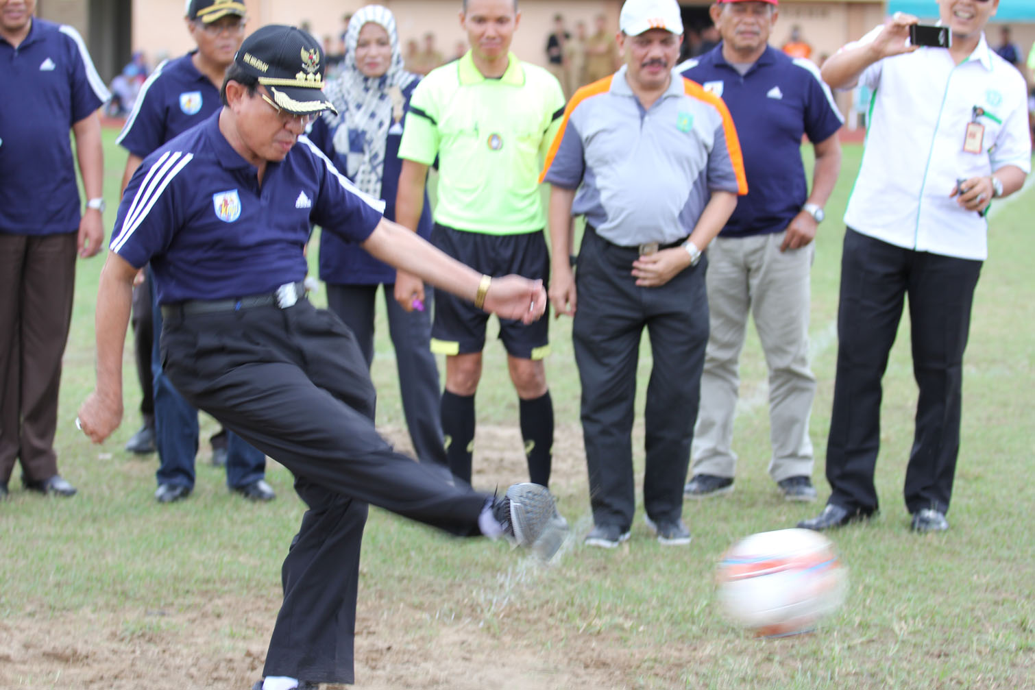 HM Wardan Buka Turnamen Sepakbola KNPI Cub 2016