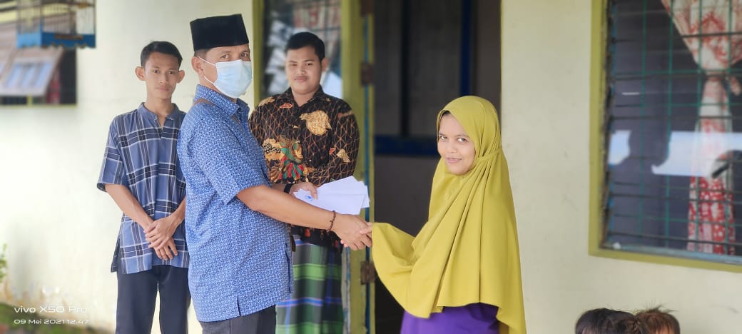 Ketua DPD P3MI Riau Santuni Panti Asuhan Muhammadiyah Di Tembilahan