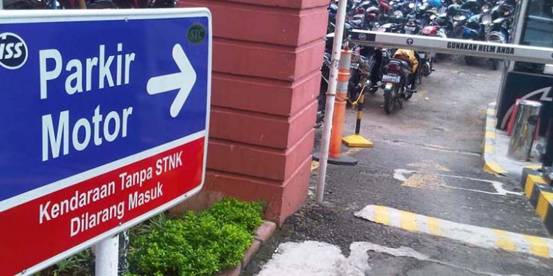 Gubernur Riau Sahkan Tarif Parkir