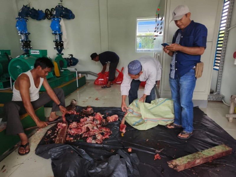 PDAM Tirta Indragiri Sembelih 4 Ekor Hewan Qurban