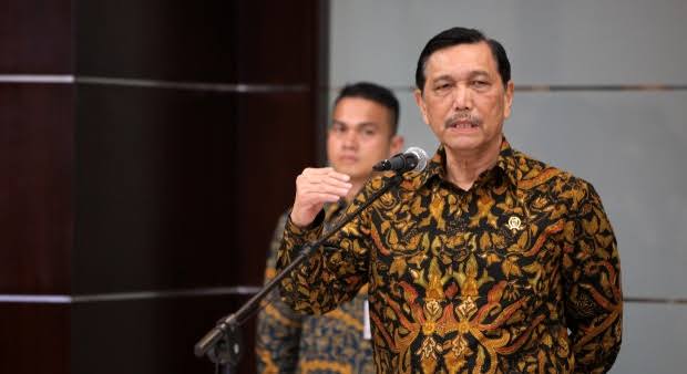 Luhut Panjaitan Diminta Tahu Diri