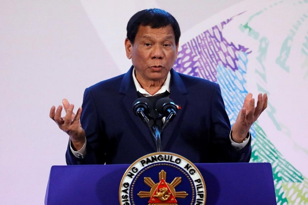 Duterte Perintahkan Tentara 'Dor' Pemberontak Wanita di Kemaluan