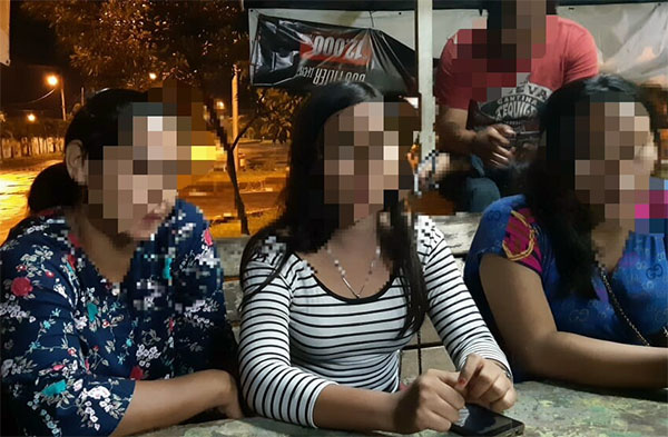ISSHH JAHATNYA! Siswi SMP 'Dijual' ke Polisi Rp10 Juta, Tante dan Muncikari Ditangkap di Hotel
