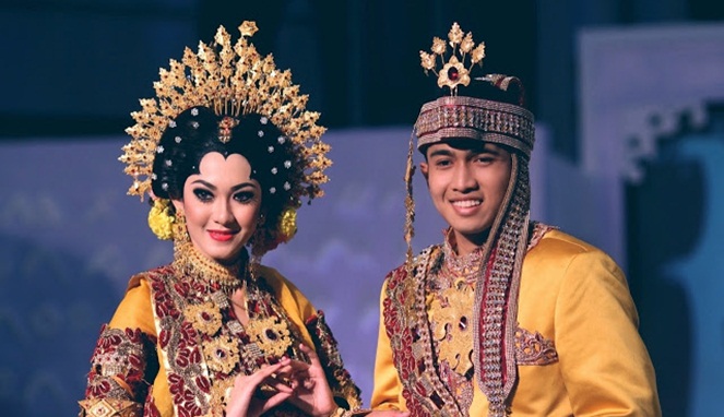 Kamu Mesti Menikahi Cewek Makassar, Dari Cantik Hingga Setia