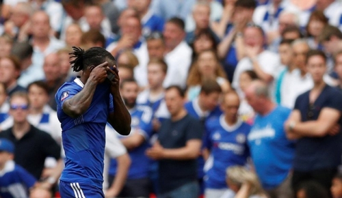 Moses Diusir Wasit, Chelsea Semakin Menderita