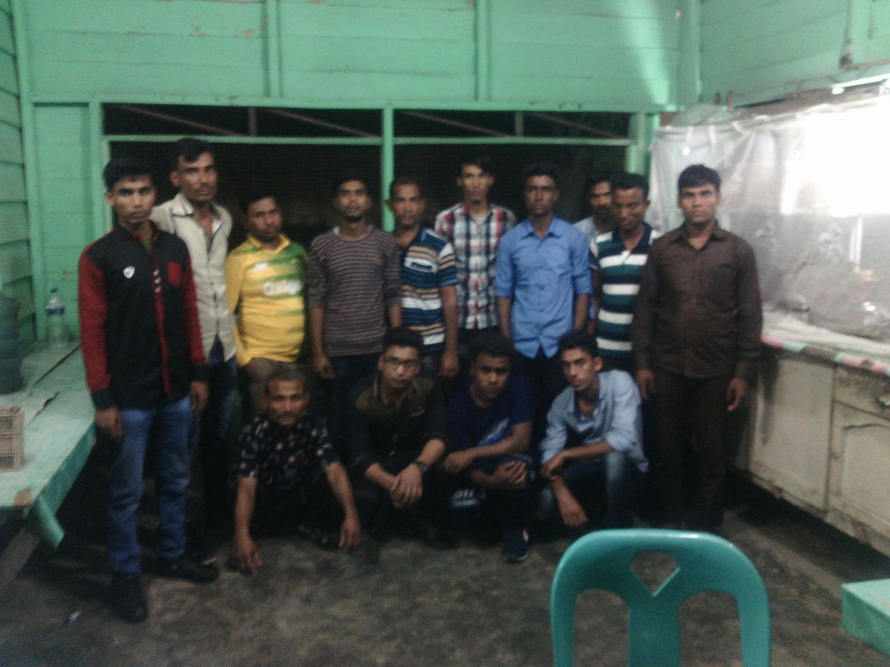 Ditinggal Supir, 14 WNA Bangladesh Terlantar di Rohil