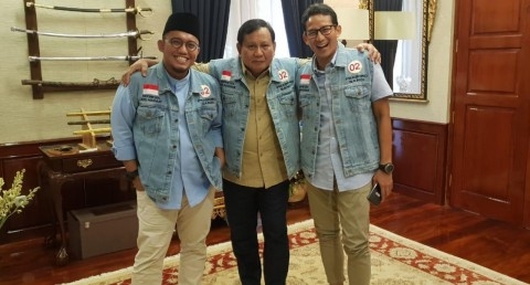 Prabowo Sempat Minder Gunakan Jaket Jeans karena Merasa Tua