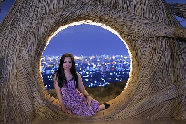 Potret Cantik Pramugari Linda Puspita