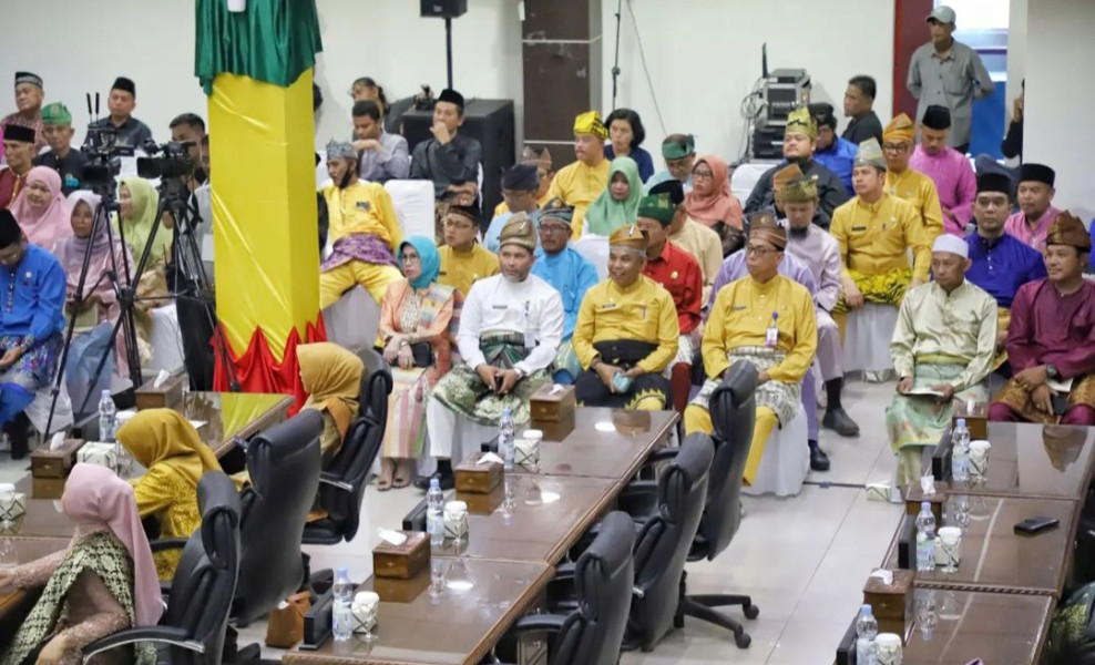 Kepala Dinas Kesehatan Inhil Rahmi Indrasuri Hadiri Rapat Paripurna Milad Inhil Ke-59 Tahun di Gedung DPRD Inhil