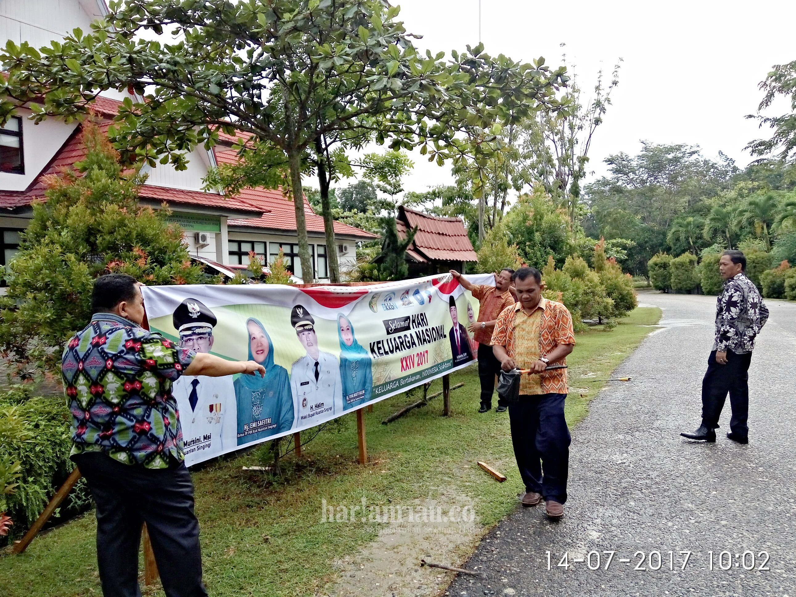 Dinas PPKBPPPA Kuansing Anjurkan Pasang Spanduk Guna Gelorakan Harganas