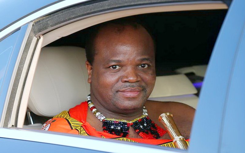 Gaya Hidup Mewah Raja Afrika, Borong Rolls-Royce untuk 15 Istrinya
