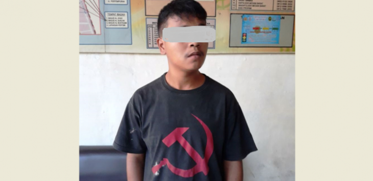 Berkaos Gambar Palu Arit, Pemuda Ini Diamankan Polisi dari Pasar