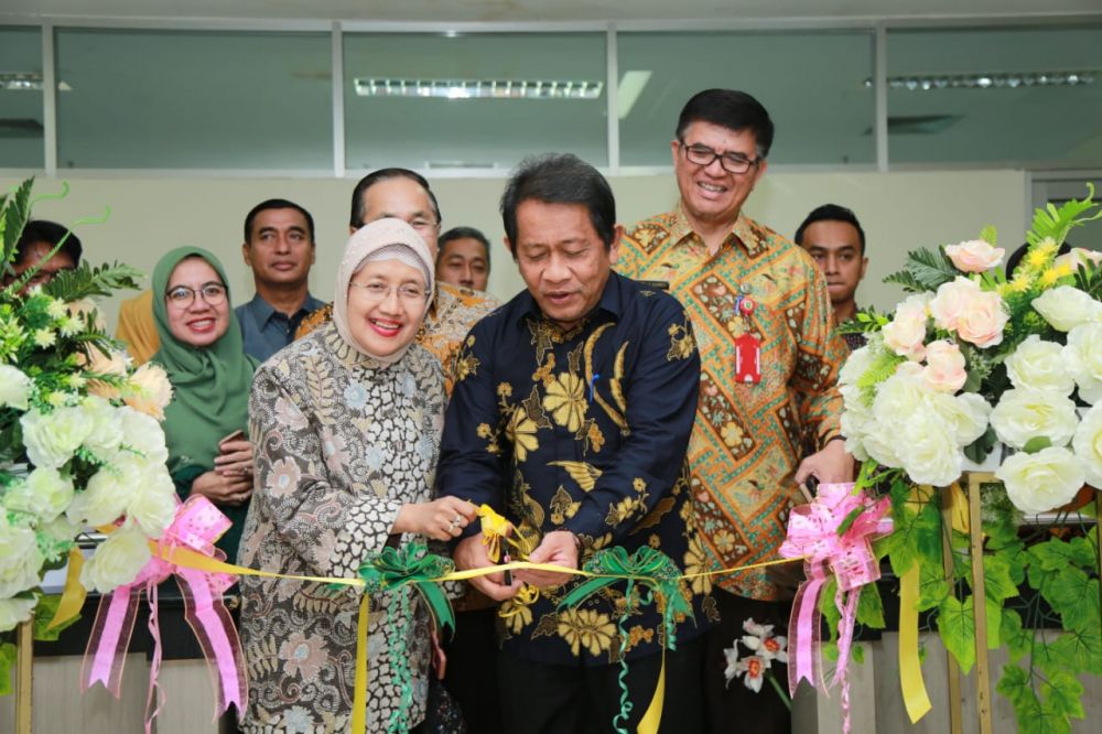 RSUD Arifin Achmad Resmikan Layanan Geriatri