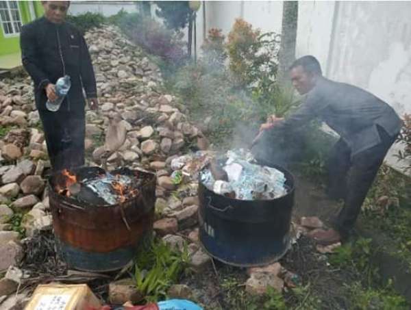 Disdukcapil Pekanbaru Musnahkan 16.367 Keping e-KTP Rusak