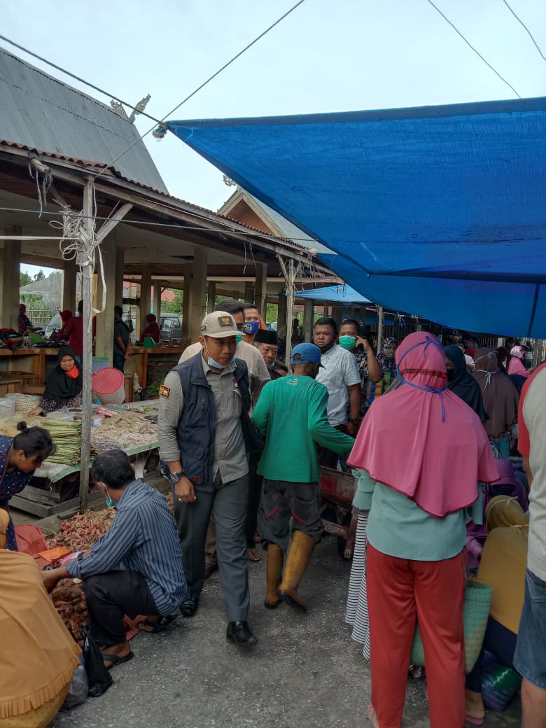 Sujarwo Tinjau Pasar Senin Kecamatan Bungaraya