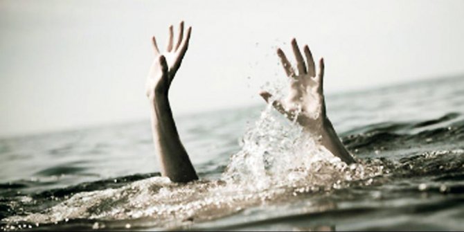 Diduga Tersambar Petir, Warga Reteh Tewas Mengapung