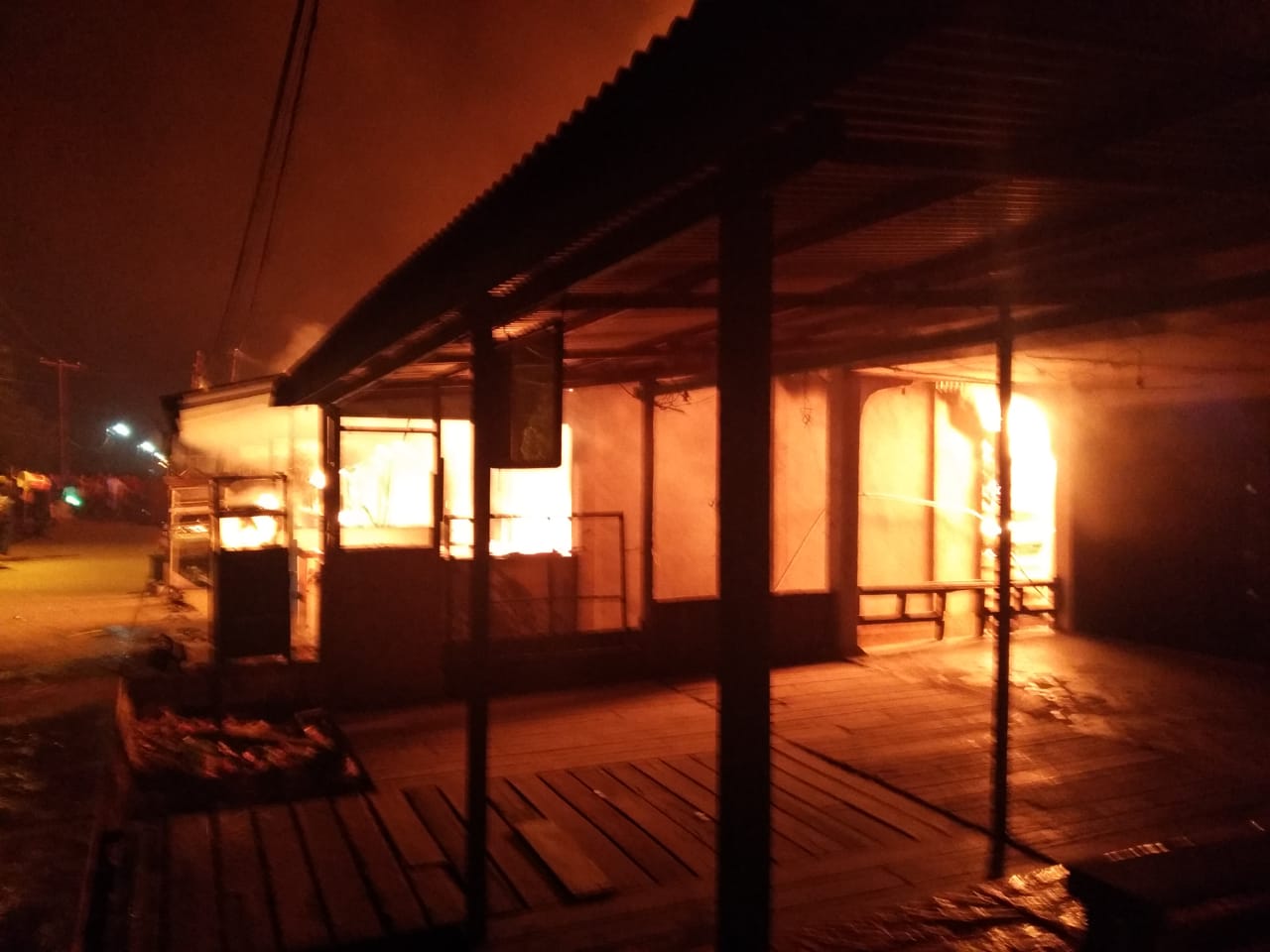 6 Kios di Kecamatan Pulau Burung Ludes Terbakar