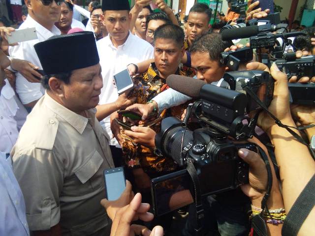 Prabowo Prihatin Atas Musibah Jatuhnya Lion Air JT-610