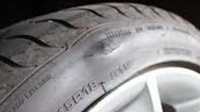 Alasan Dibalik Ban Mobil Benjol-benjol