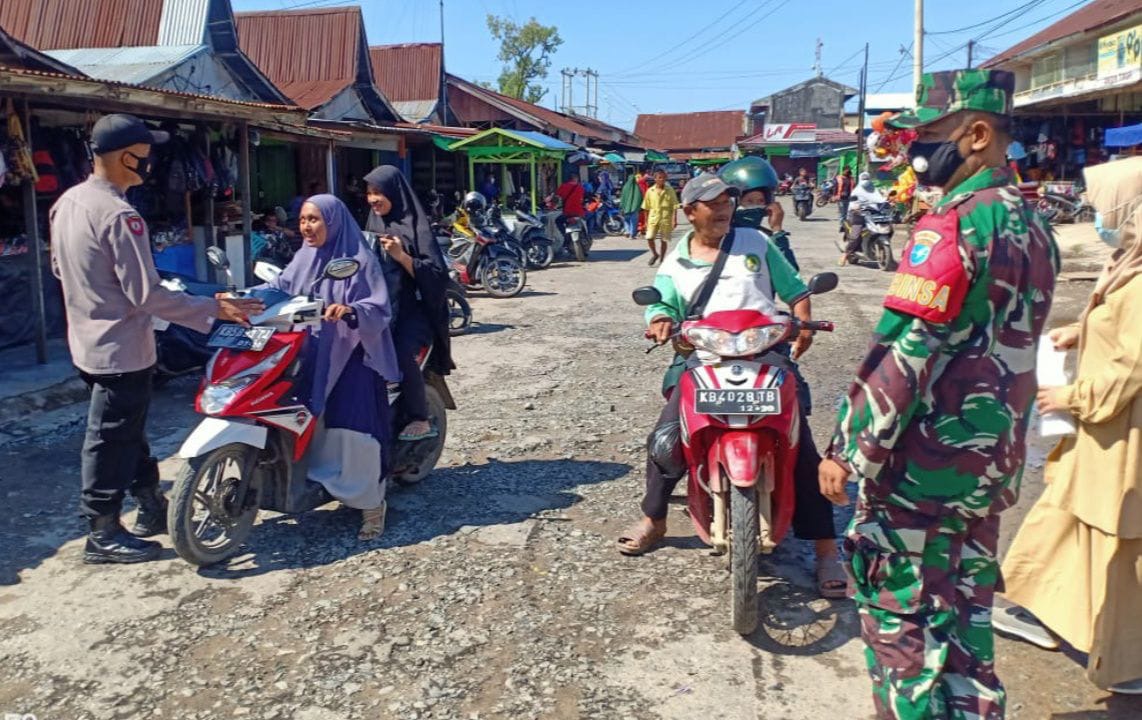 Kompak, TNI-Polri dan Puskesmas Imbau Protokol Kesehatan Kepada Masyarakat