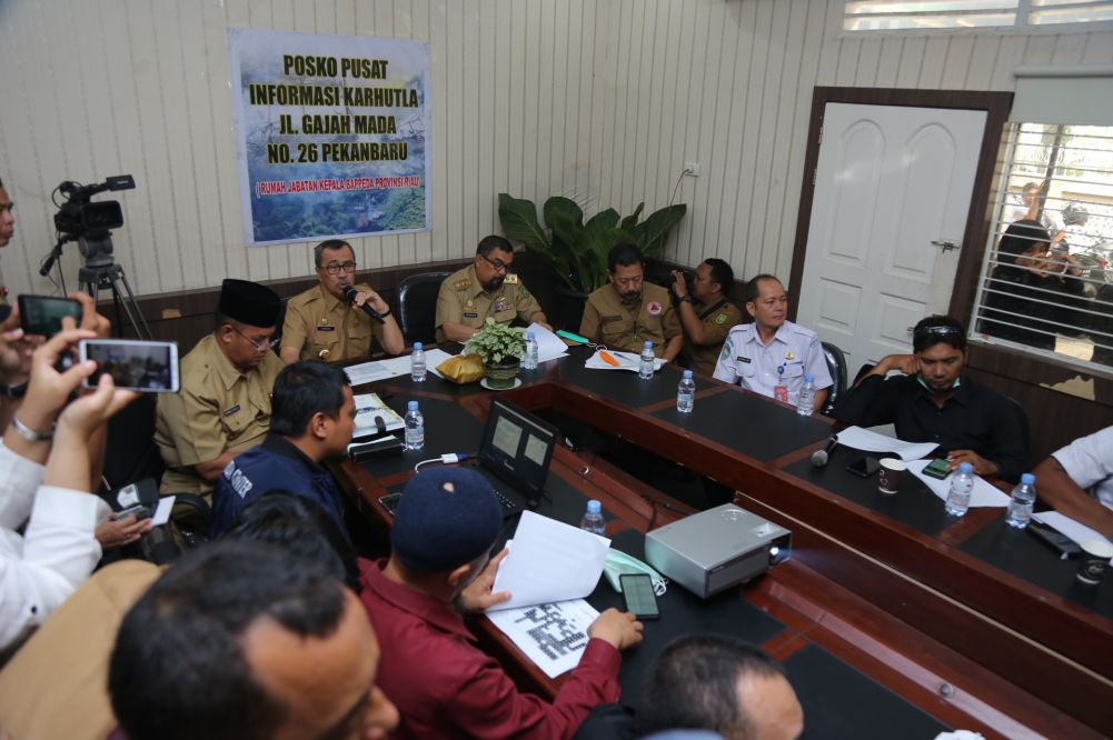 Riau Tetapkan Keadaan Darurat Pencemaran Udara