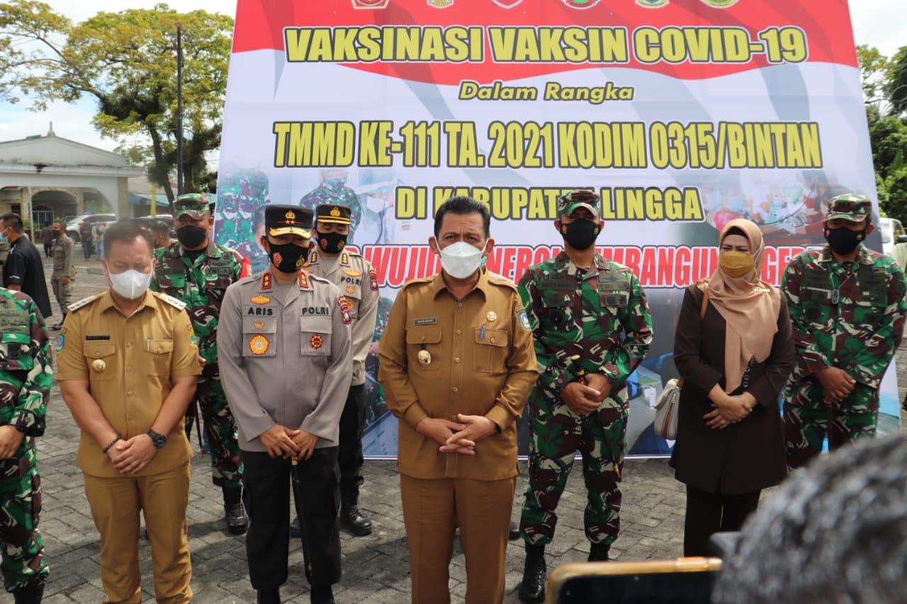 Gubernur Ansar Buka Pelaksanaan TMMD ke - 111 Kodim 0315/Bintan di Lingga