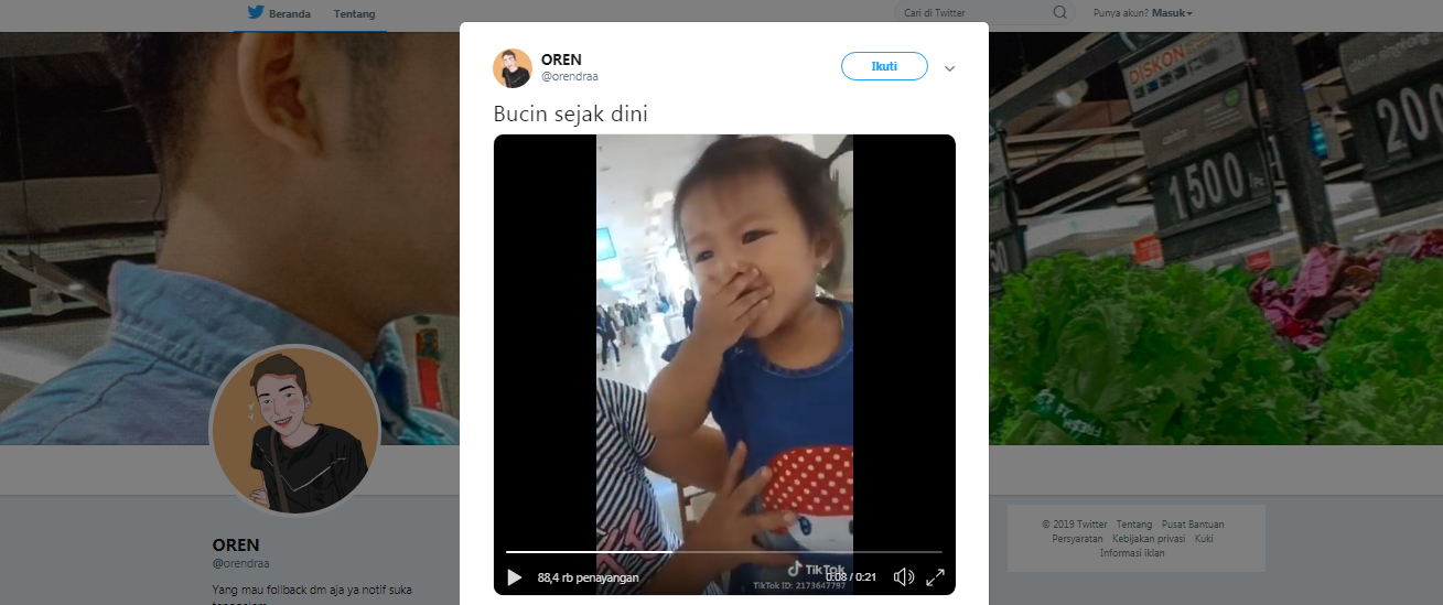 HEBOH di Medsos, Bocah Kecil Jadi Bucin Naksir Penjual Ponsel