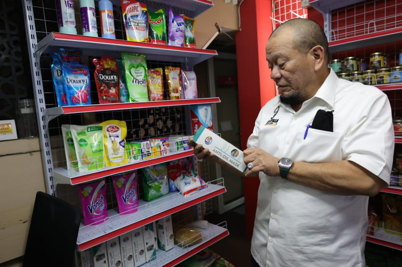 Distribusi Bansos PPKM Libatkan Tukang Becak, Ketua DPD RI Apresiasi Polres Tangerang Kota