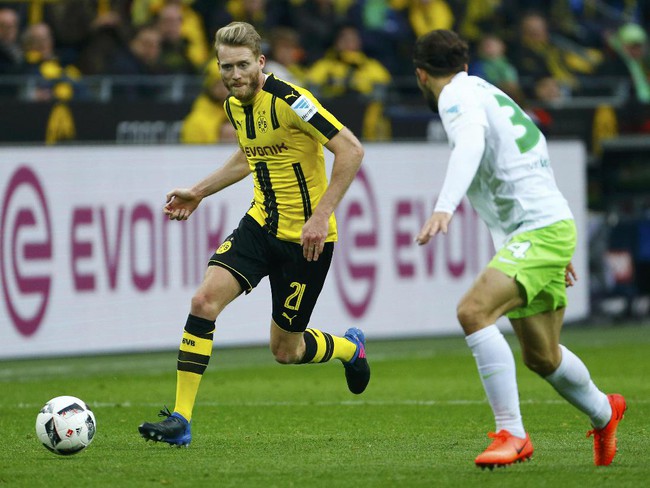 Dortmund Hantam Wolfsburg 3-0