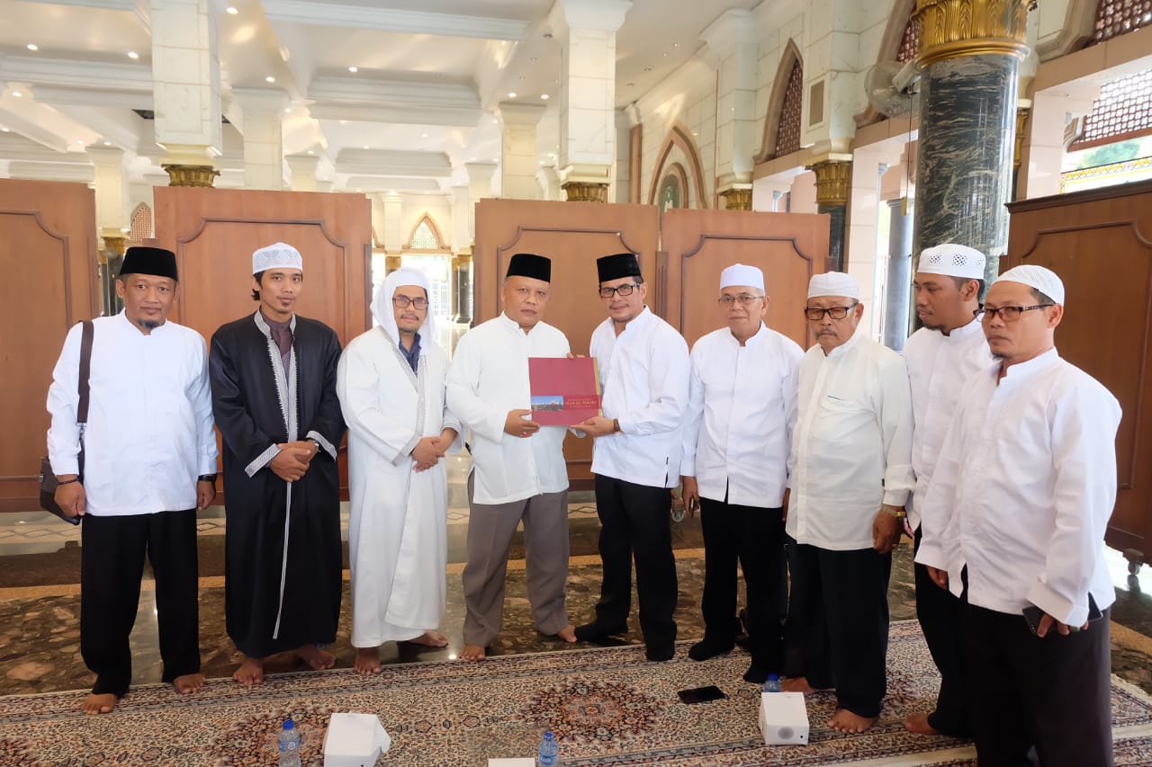 Pemkab dan Ulama Inhil Kunjungi Masjid Kubah Emas