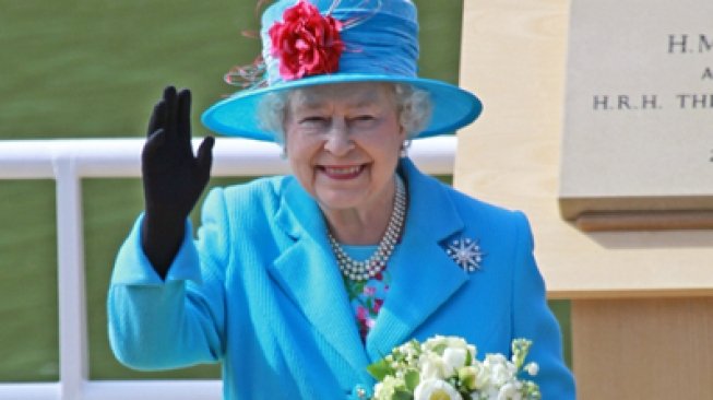 Ada Makna Terselubung di Balik Bros Kesayangan Ratu Elizabeth II