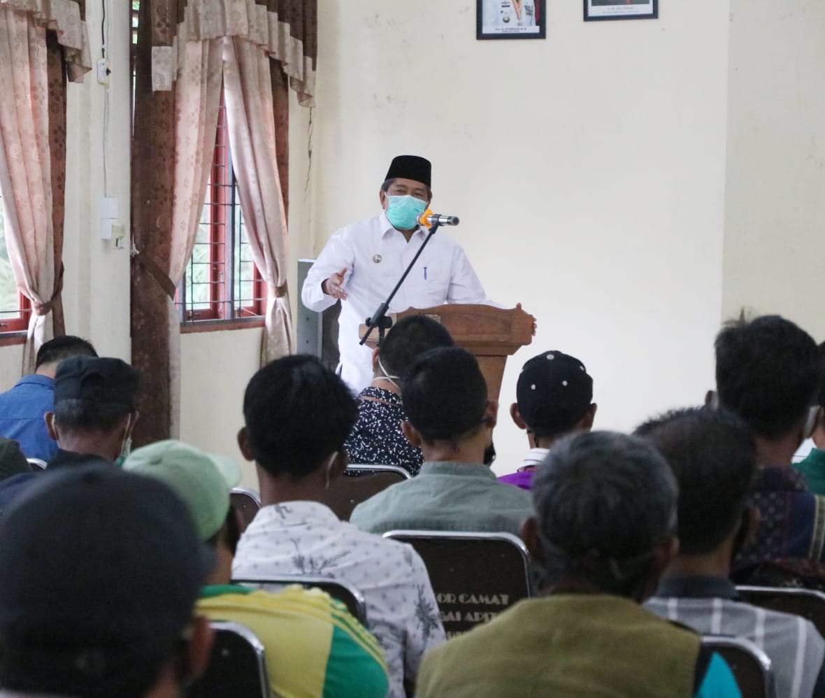 Bupati Alfedri Berrharap Program KUR di Sungai Apit Terserap dengan Baik