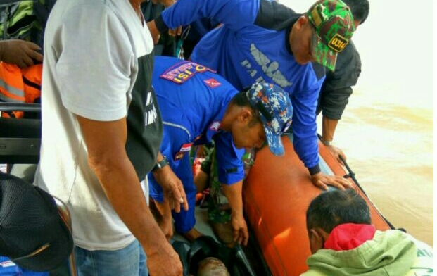 Korban Tabrakan Pompong - Speed Boat Ditemukan Tak Bernyawa