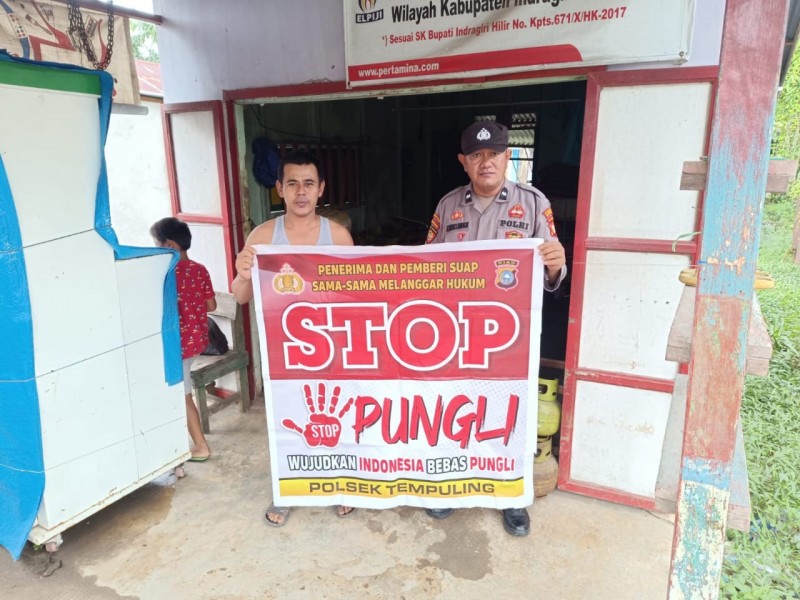 Polsek Tempuling Ingatkan Warga Laporkan Pungli