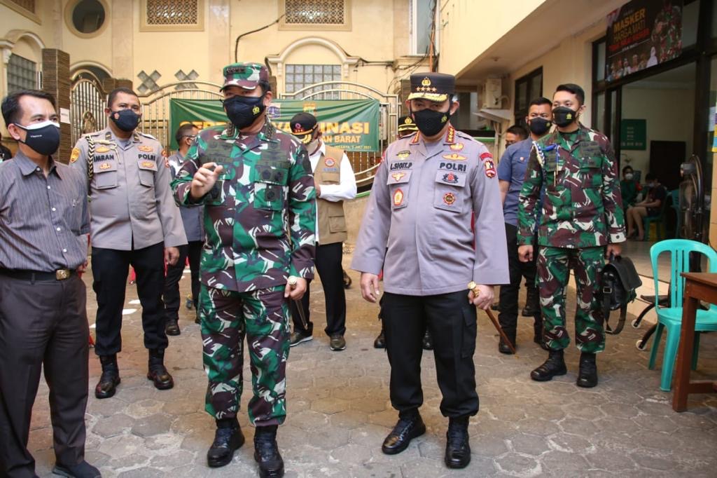 Panglima TNI : Nakes Adalah Ksatria-Ksatria Negara Untuk Melawan Covid-19