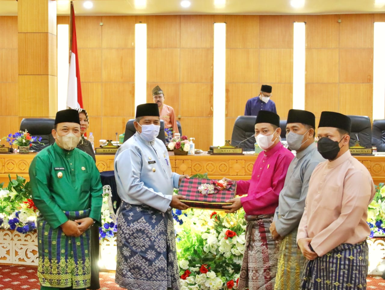 Hadiri Rapat Paripurna, Bupati Alfedri Sampaikan Ranperda Pertanggungjawaban Pelaksanaan APBD TA 2021