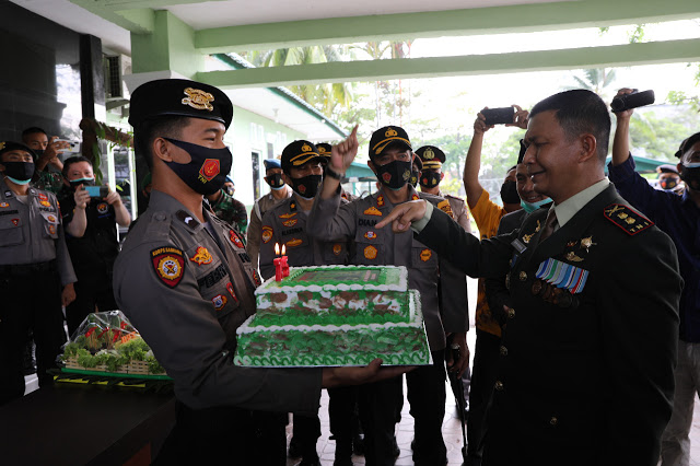 Polres Inhil Berikan Kejutan di HUT ke 75 TNI