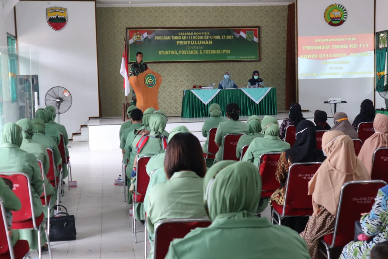 Satgas TMMD Lakukan Penyuluhan Tentang Stunting