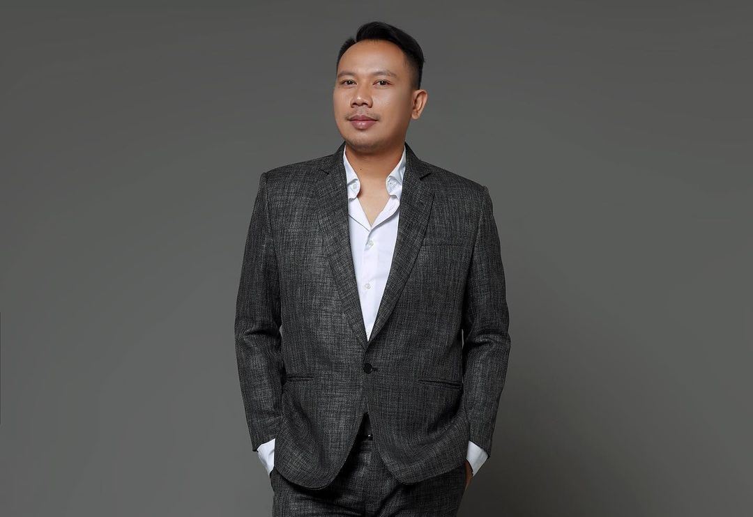 Vicky Prasetyo Bongkar Percakapannya dengan Miyabi: Guru yang Menawan