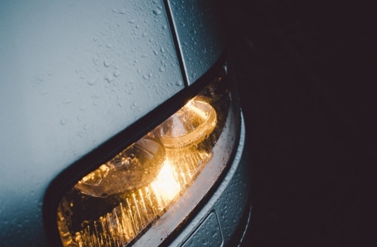 Dari Karbida hingga LED, Inilah Sejarah Lampu Mobil