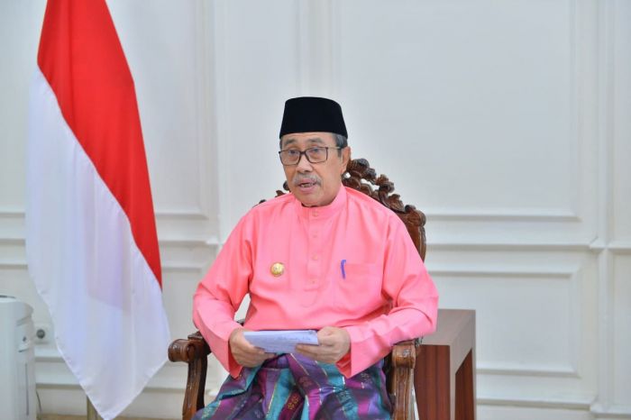 Pengurus ISEI Diharapkan Dapat Berikan Sumbangsih Peningkatan Ekonomi di Riau