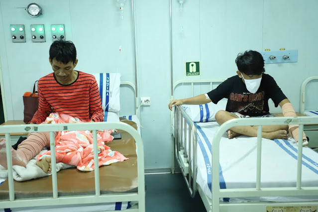 Rumah Sakit Apung TNI Tangani Pasien Korban Gempa di Sulawesi Barat